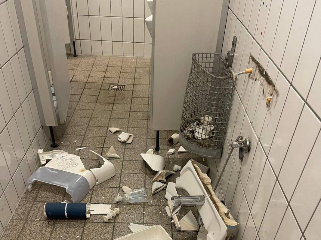 Vandalismus Herren WC_1